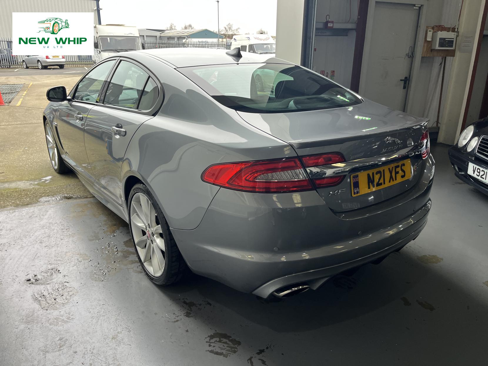 Jaguar XF 3.0d S V6 Premium Luxury Saloon 4dr Diesel Auto Euro 5 (s/s) (275 ps)