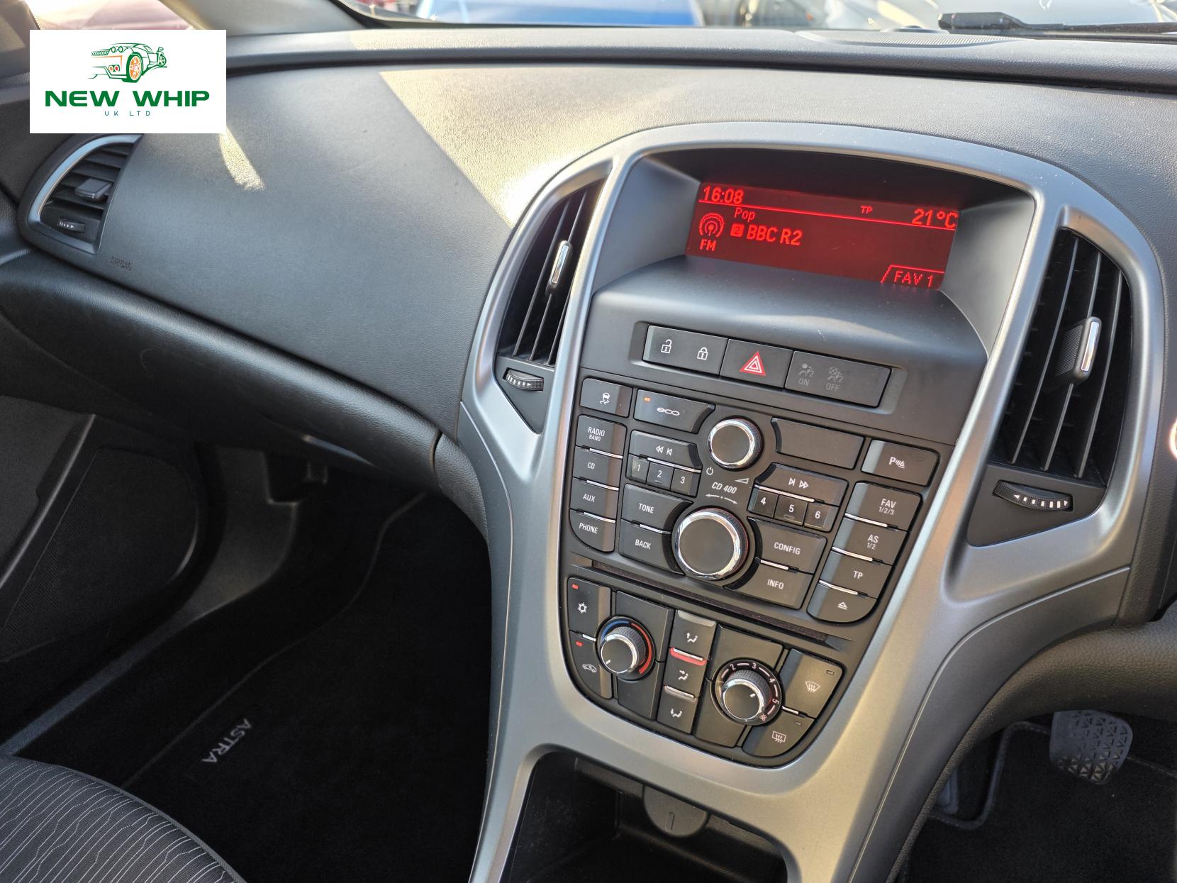 Vauxhall Astra 1.7 CDTi ecoFLEX Exclusiv Hatchback 5dr Diesel Manual Euro 5 (s/s) (110 ps)