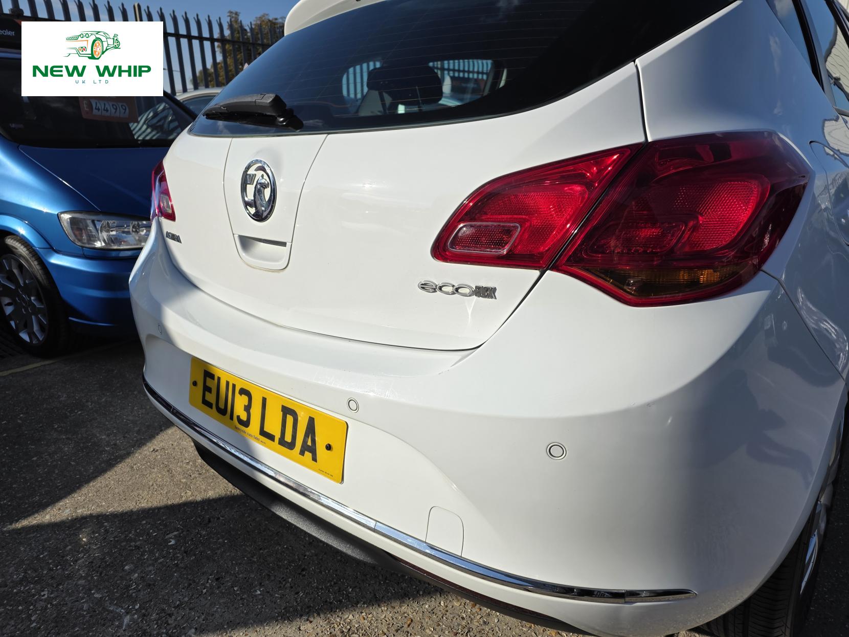 Vauxhall Astra 1.7 CDTi ecoFLEX Exclusiv Hatchback 5dr Diesel Manual Euro 5 (s/s) (110 ps)