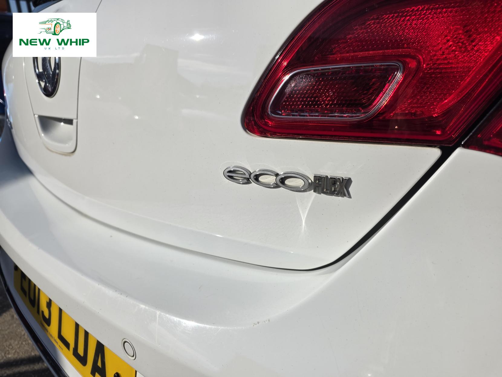 Vauxhall Astra 1.7 CDTi ecoFLEX Exclusiv Hatchback 5dr Diesel Manual Euro 5 (s/s) (110 ps)
