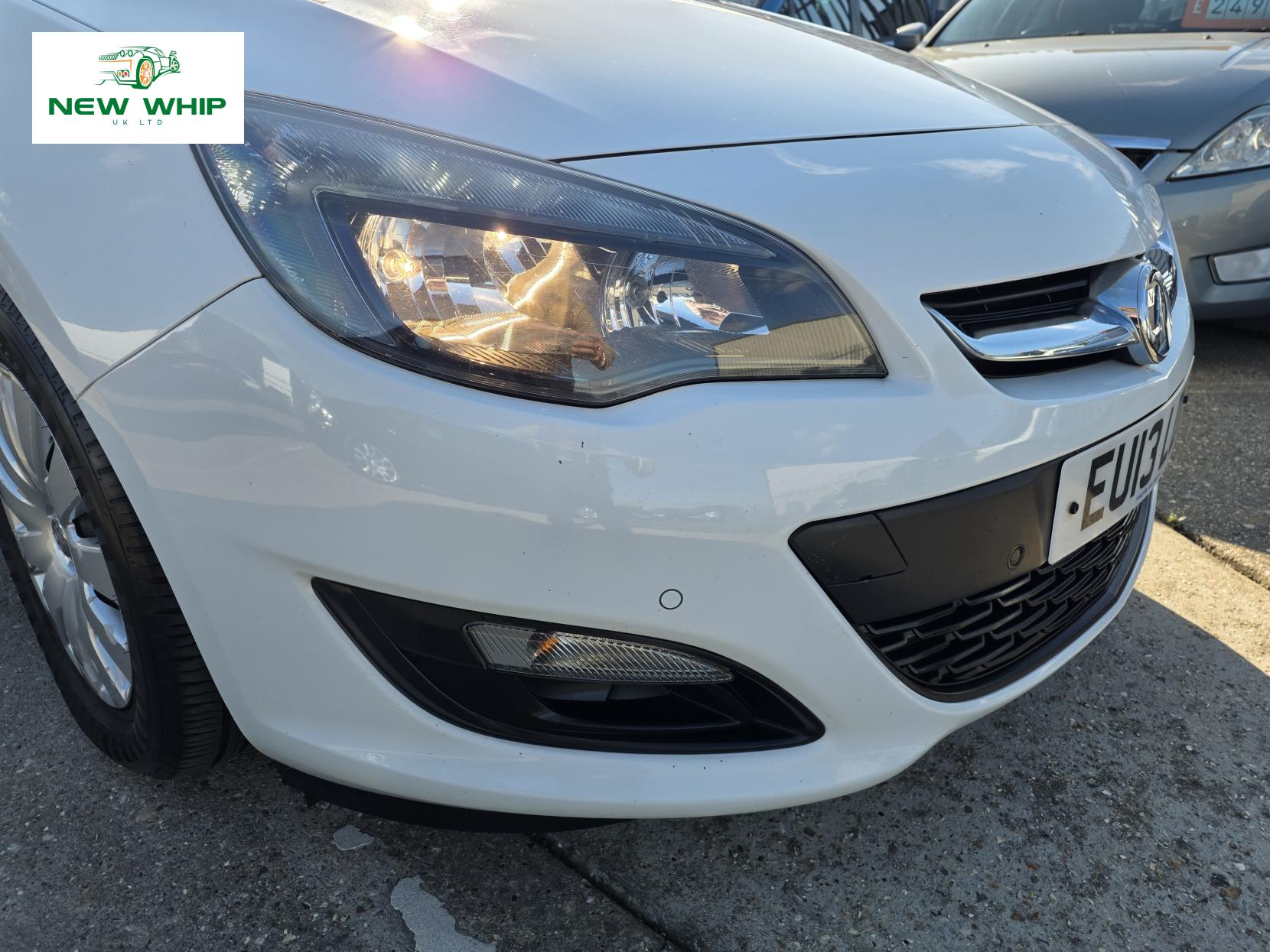 Vauxhall Astra 1.7 CDTi ecoFLEX Exclusiv Hatchback 5dr Diesel Manual Euro 5 (s/s) (110 ps)