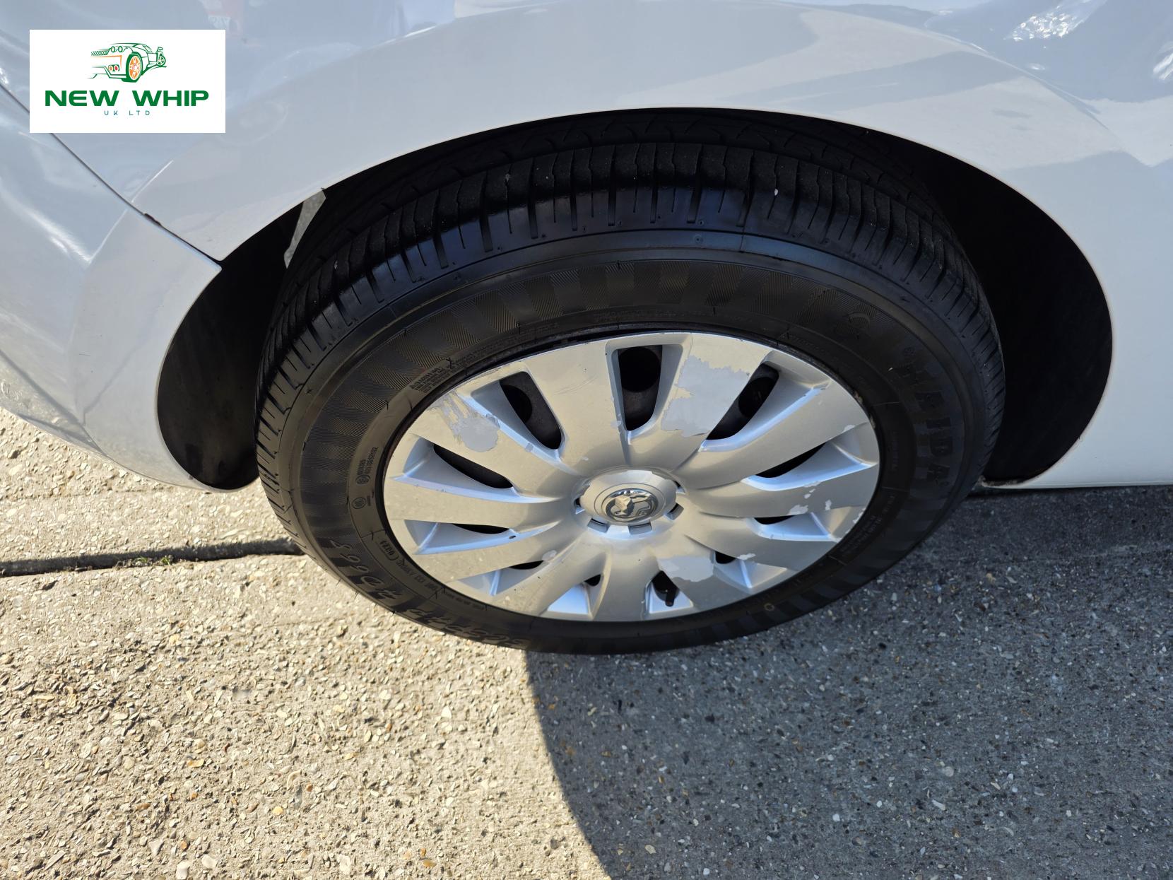 Vauxhall Astra 1.7 CDTi ecoFLEX Exclusiv Hatchback 5dr Diesel Manual Euro 5 (s/s) (110 ps)
