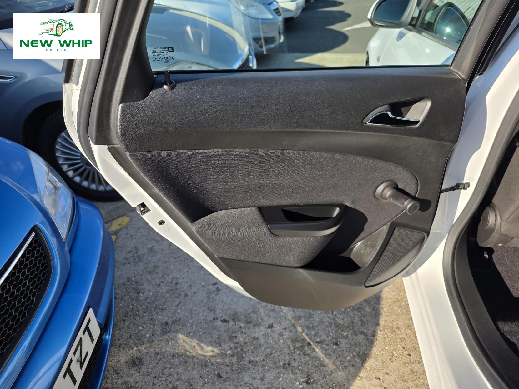 Vauxhall Astra 1.7 CDTi ecoFLEX Exclusiv Hatchback 5dr Diesel Manual Euro 5 (s/s) (110 ps)
