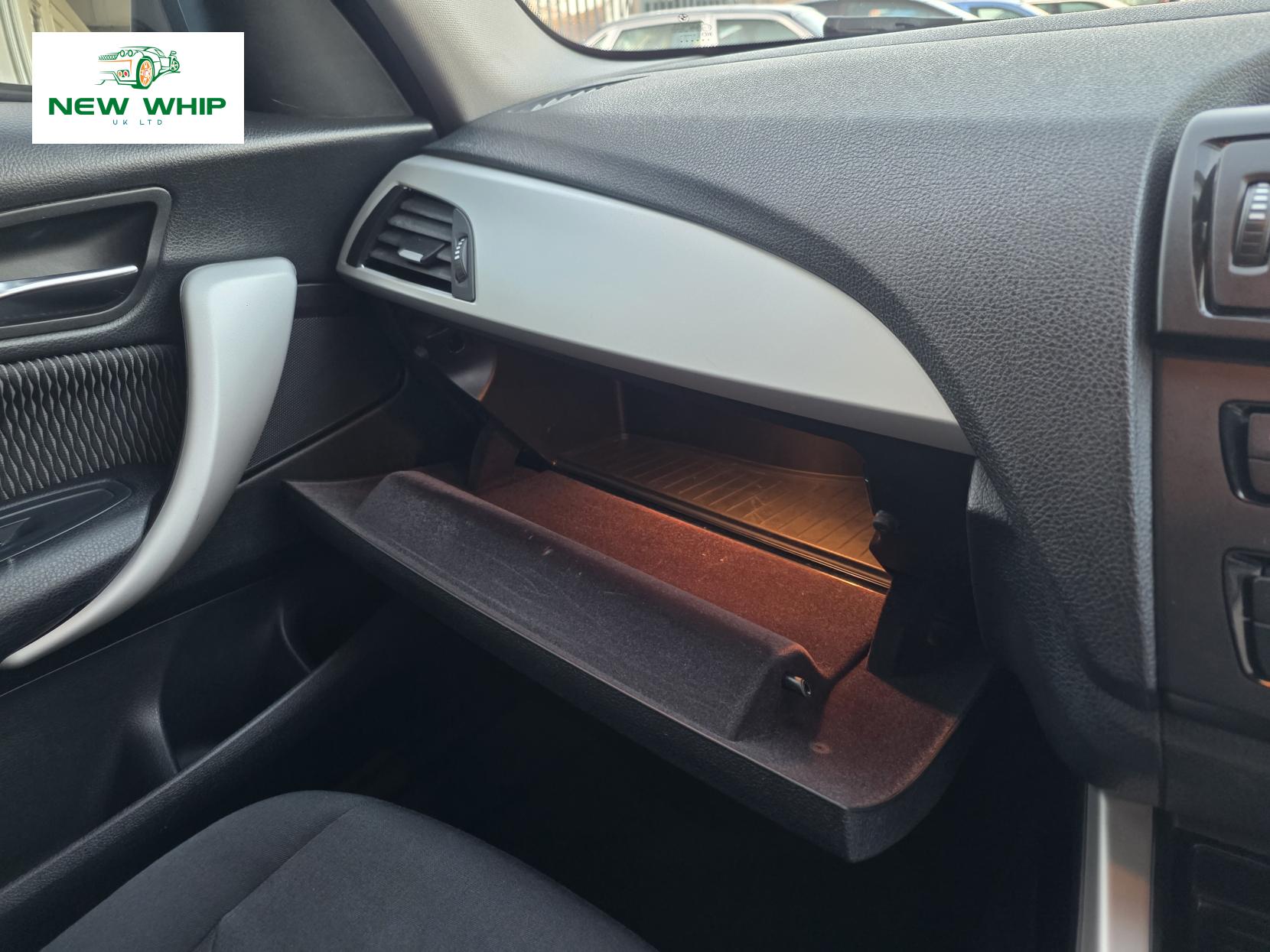 BMW 1 Series 2.0 116d SE Hatchback 5dr Diesel Manual Euro 5 (s/s) (116 ps)