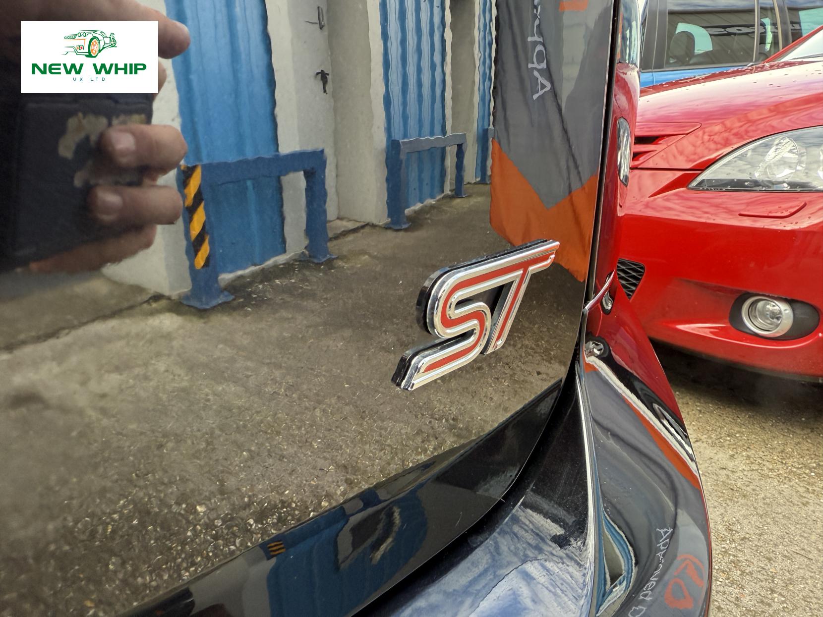 Ford Focus 2.5 SIV ST-3 Hatchback 3dr Petrol Manual (224 g/km, 221 bhp)
