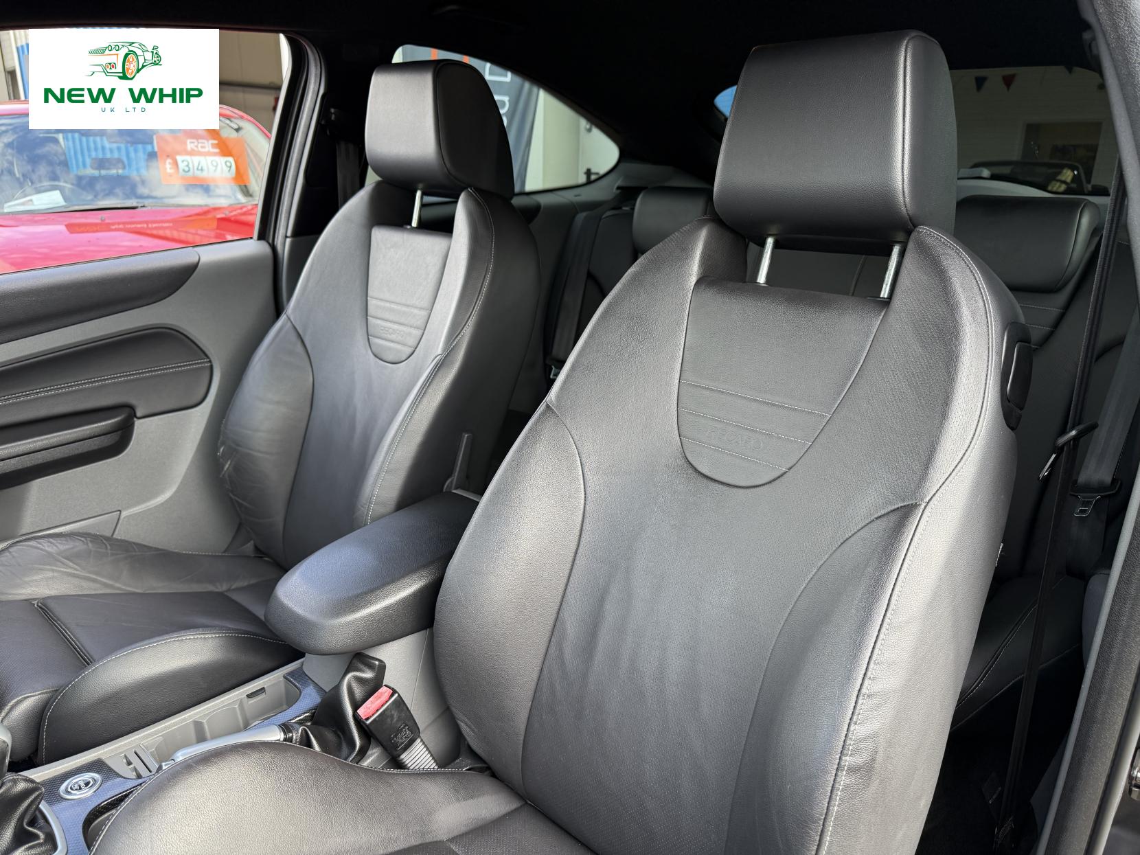 Ford Focus 2.5 SIV ST-3 Hatchback 3dr Petrol Manual (224 g/km, 221 bhp)