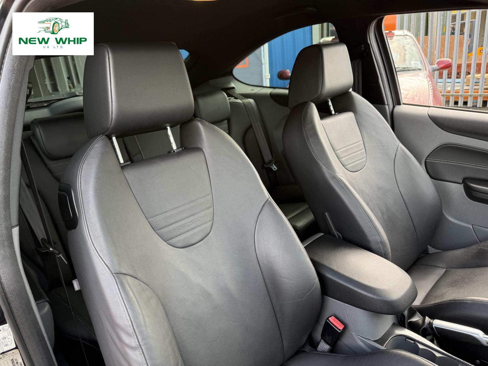 Ford Focus 2.5 SIV ST-3 Hatchback 3dr Petrol Manual (224 g/km, 221 bhp)