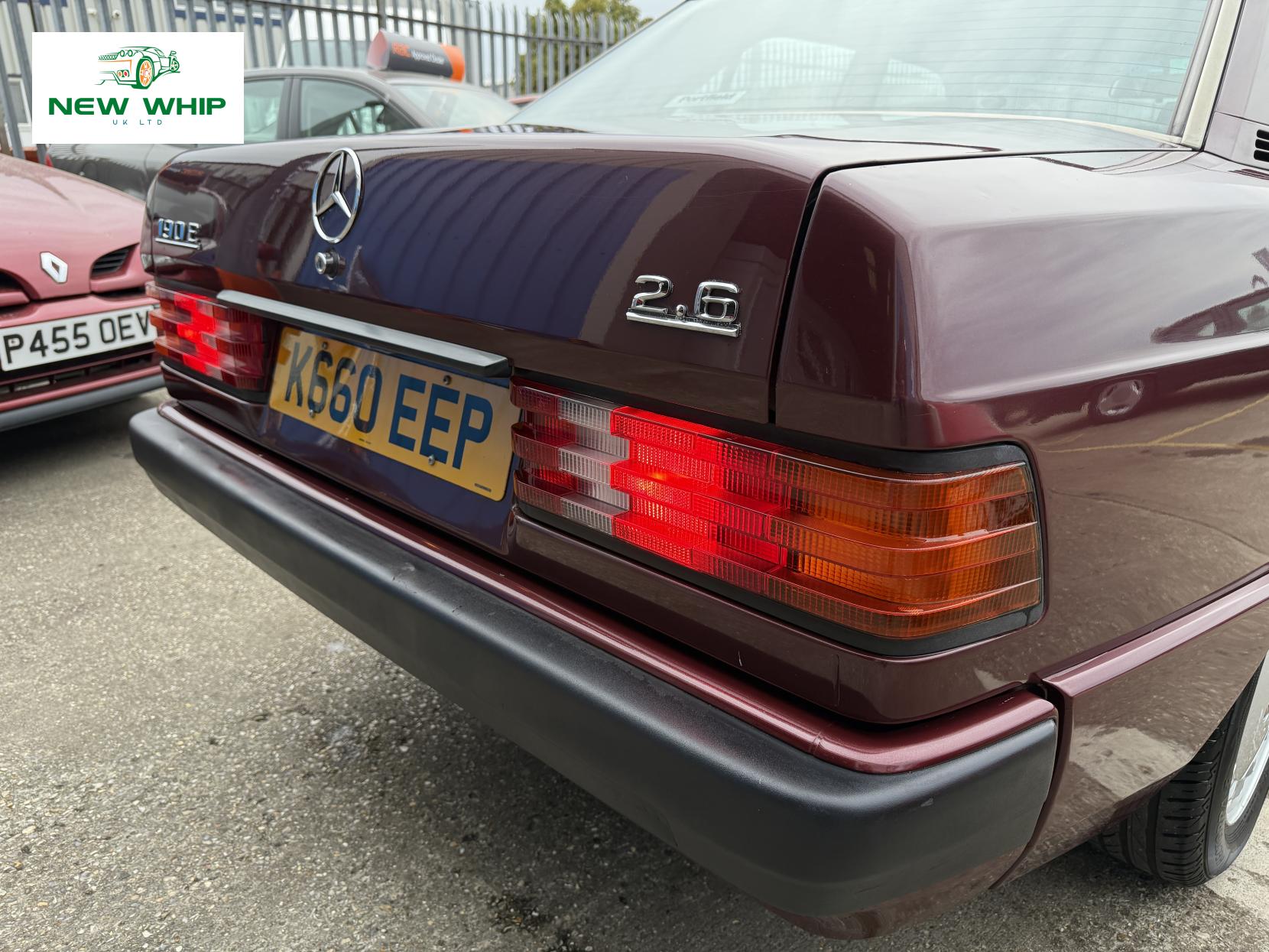 Mercedes-Benz 190 2.6 E Saloon 4dr Petrol Automatic (160 bhp)