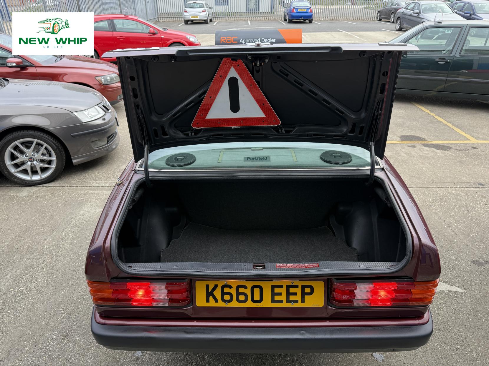 Mercedes-Benz 190 2.6 E Saloon 4dr Petrol Automatic (160 bhp)