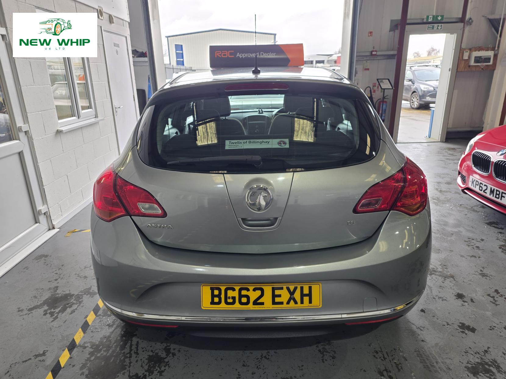 Vauxhall Astra 1.6 16v Exclusiv Hatchback 5dr Petrol Manual Euro 5 (115 ps)