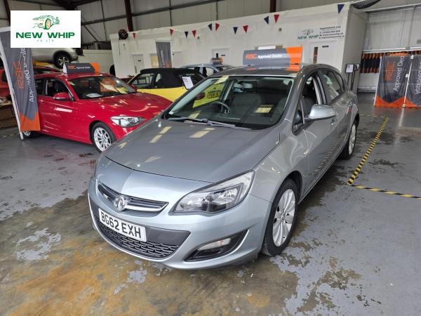 Vauxhall Astra 1.6 16v Exclusiv Hatchback 5dr Petrol Manual Euro 5 (115 ps)
