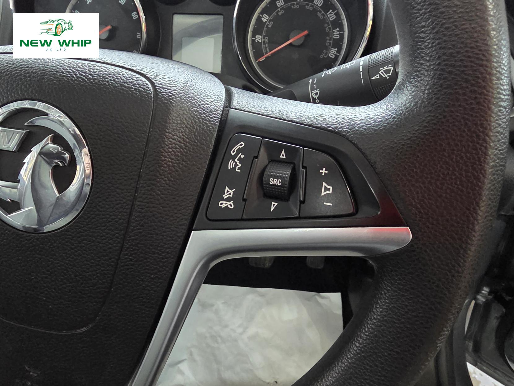 Vauxhall Astra 1.6 16v Exclusiv Hatchback 5dr Petrol Manual Euro 5 (115 ps)