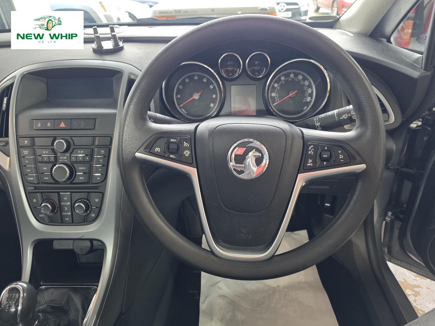 Vauxhall Astra 1.6 16v Exclusiv Hatchback 5dr Petrol Manual Euro 5 (115 ps)