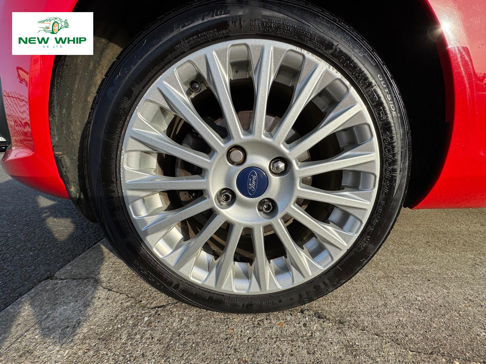 Ford Fiesta 1.0T EcoBoost Titanium Hatchback 5dr Petrol Manual Euro 5 (s/s) (125 ps)