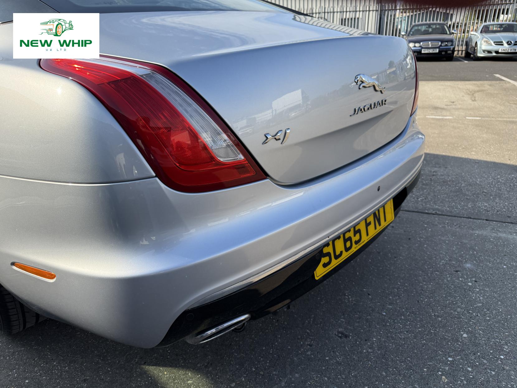 Jaguar XJ 3.0d V6 Premium Luxury Saloon 4dr Diesel Auto Euro 6 (s/s) (300 ps)