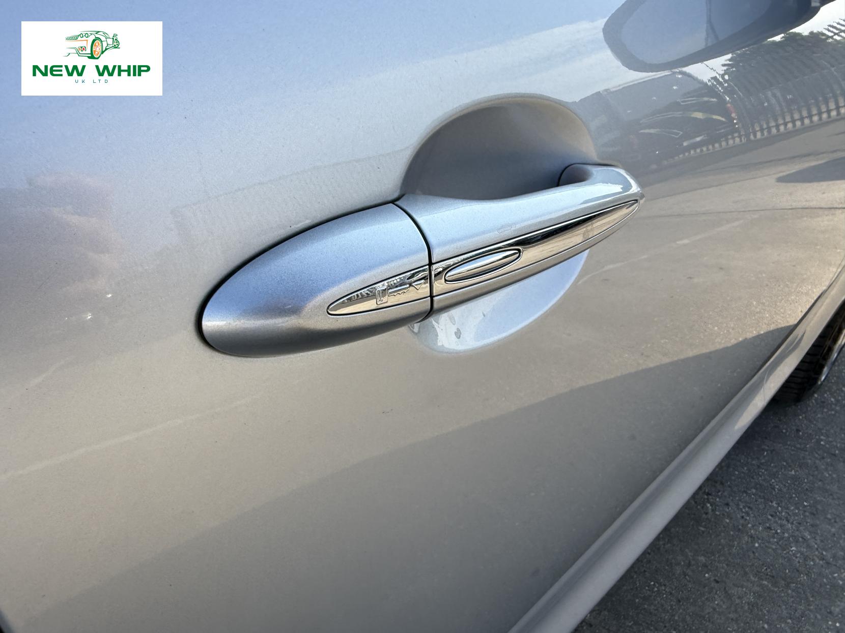 Jaguar XJ 3.0d V6 Premium Luxury Saloon 4dr Diesel Auto Euro 6 (s/s) (300 ps)
