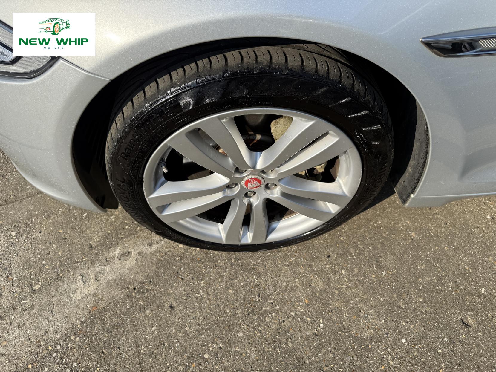 Jaguar XJ 3.0d V6 Premium Luxury Saloon 4dr Diesel Auto Euro 6 (s/s) (300 ps)