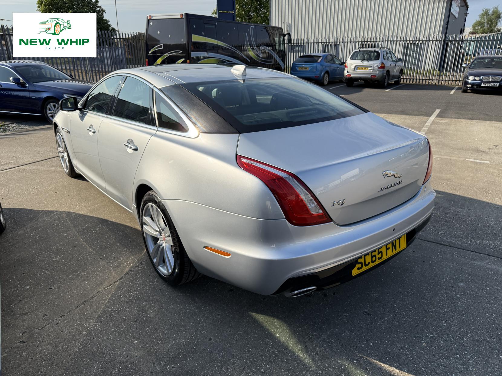 Jaguar XJ 3.0d V6 Premium Luxury Saloon 4dr Diesel Auto Euro 6 (s/s) (300 ps)