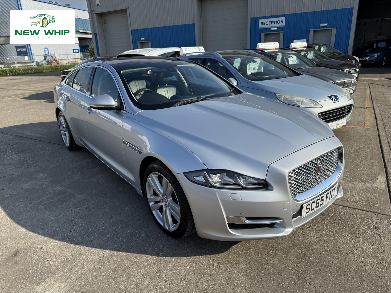 Jaguar XJ 3.0d V6 Premium Luxury Saloon 4dr Diesel Auto Euro 6 (s/s) (300 ps)