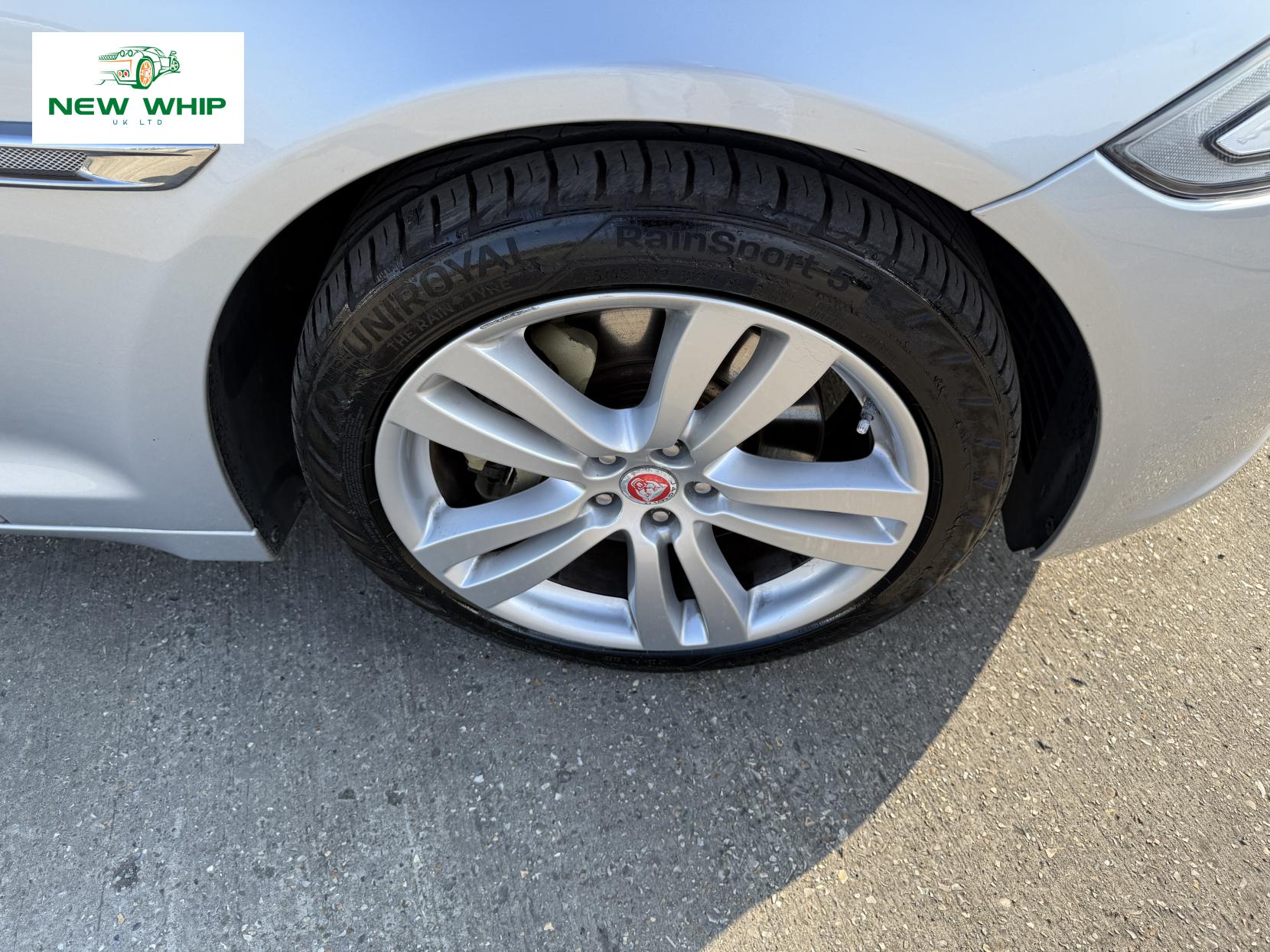 Jaguar XJ 3.0d V6 Premium Luxury Saloon 4dr Diesel Auto Euro 6 (s/s) (300 ps)