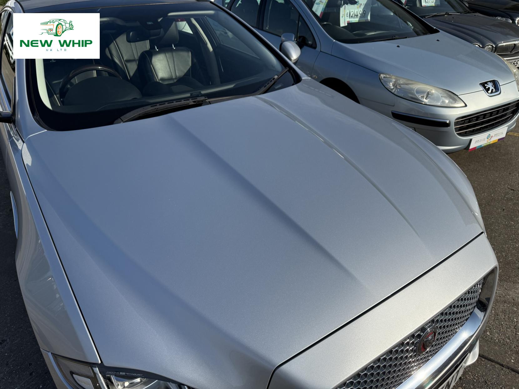 Jaguar XJ 3.0d V6 Premium Luxury Saloon 4dr Diesel Auto Euro 6 (s/s) (300 ps)