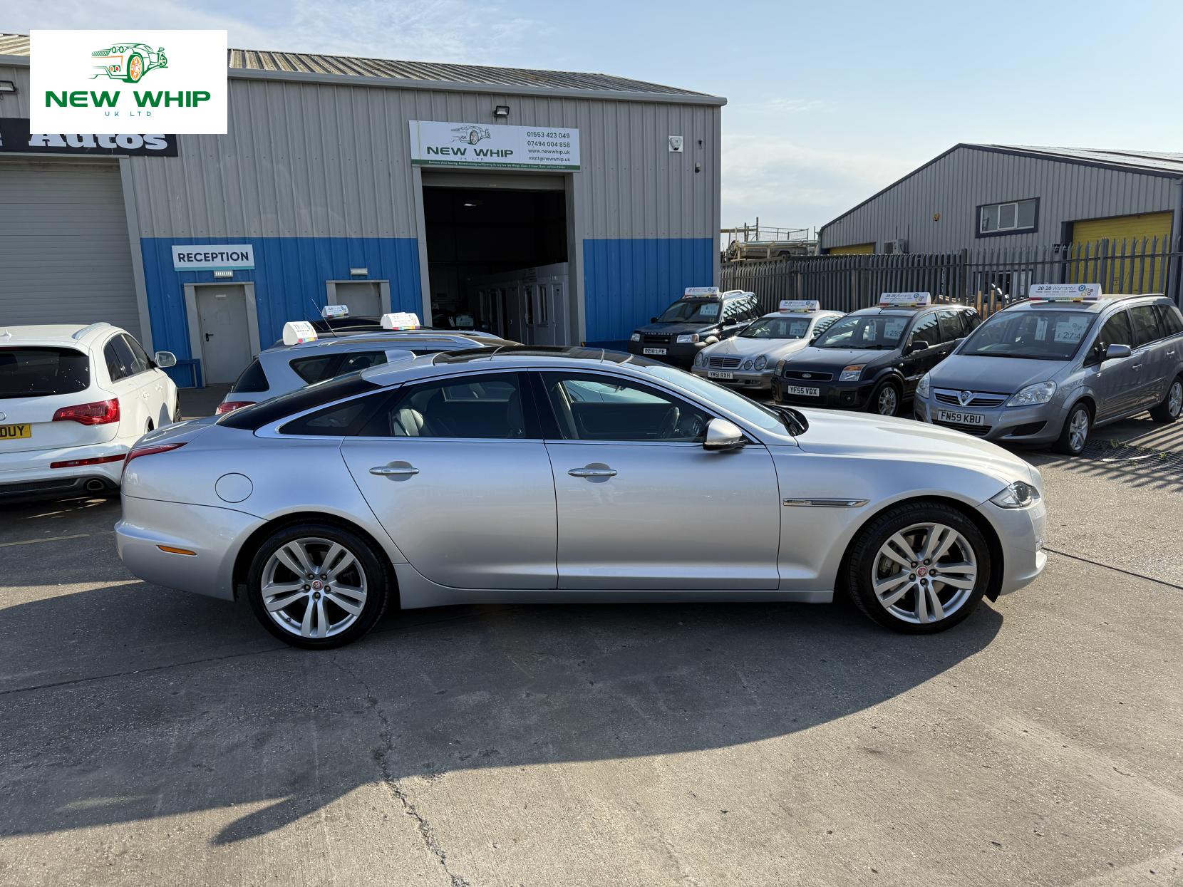 Jaguar XJ 3.0d V6 Premium Luxury Saloon 4dr Diesel Auto Euro 6 (s/s) (300 ps)