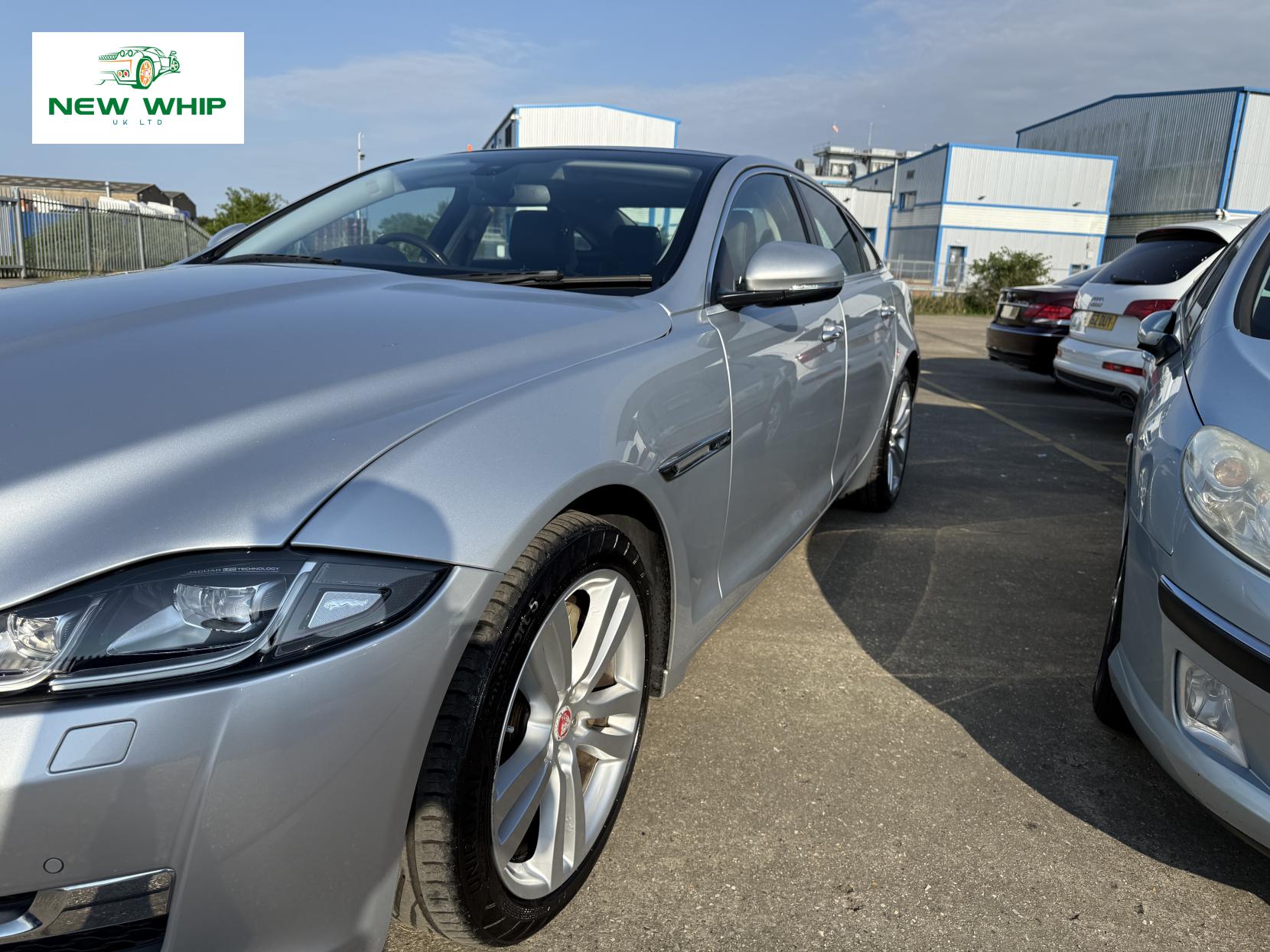 Jaguar XJ 3.0d V6 Premium Luxury Saloon 4dr Diesel Auto Euro 6 (s/s) (300 ps)