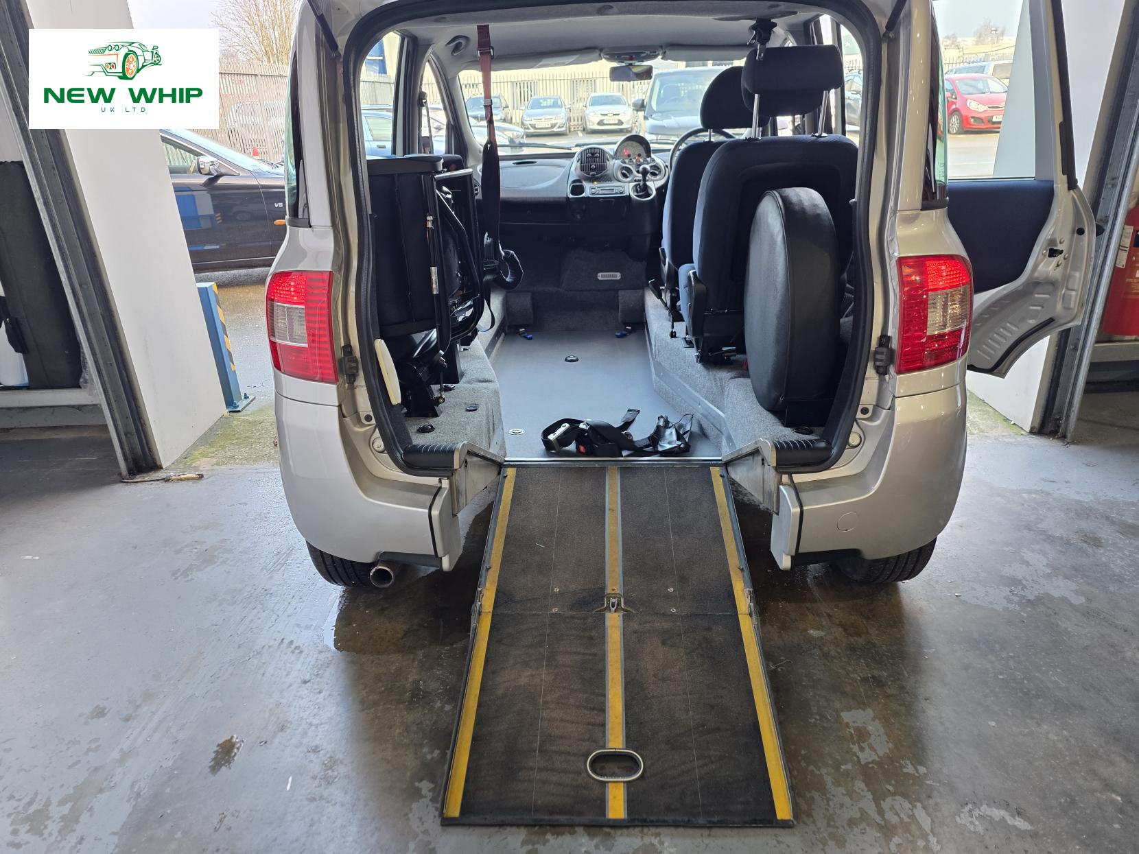 Fiat Multipla 1.9 MultiJet Dynamic Family MPV 5dr Diesel Manual (173 g/km, 120 bhp)