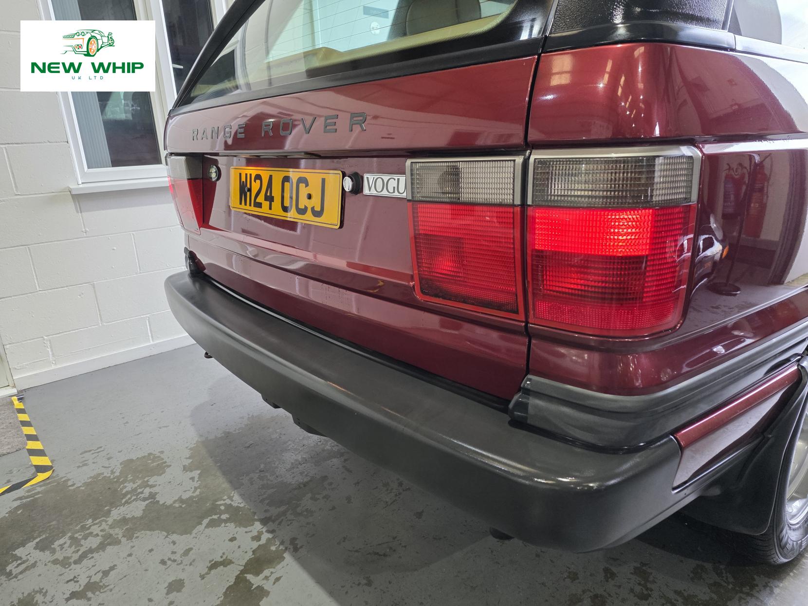 Land Rover Range Rover 4.6 V8 Vogue Station Wagon 5dr Petrol Automatic (398 g/km, 215 bhp)