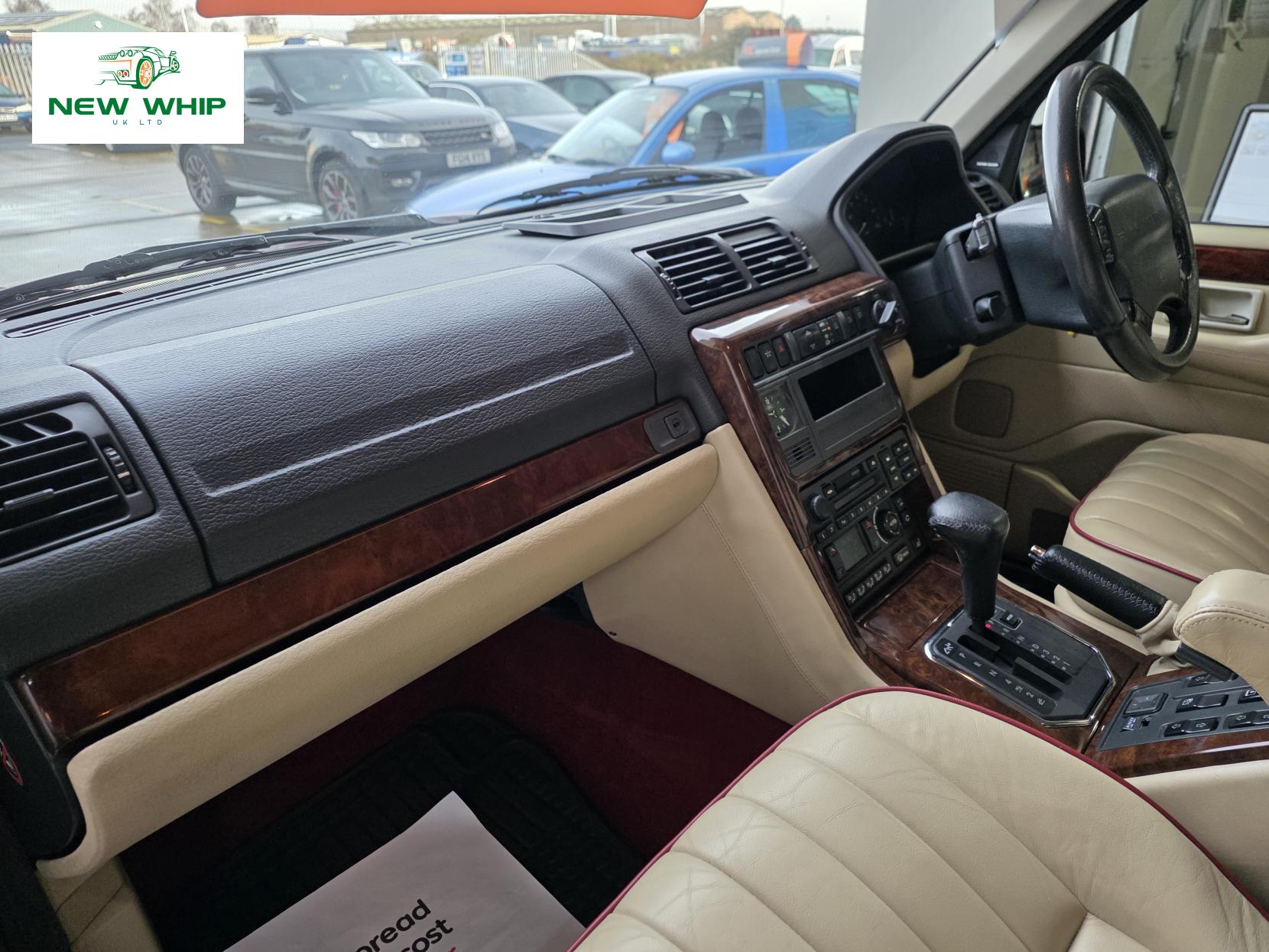 Land Rover Range Rover 4.6 V8 Vogue Station Wagon 5dr Petrol Automatic (398 g/km, 215 bhp)