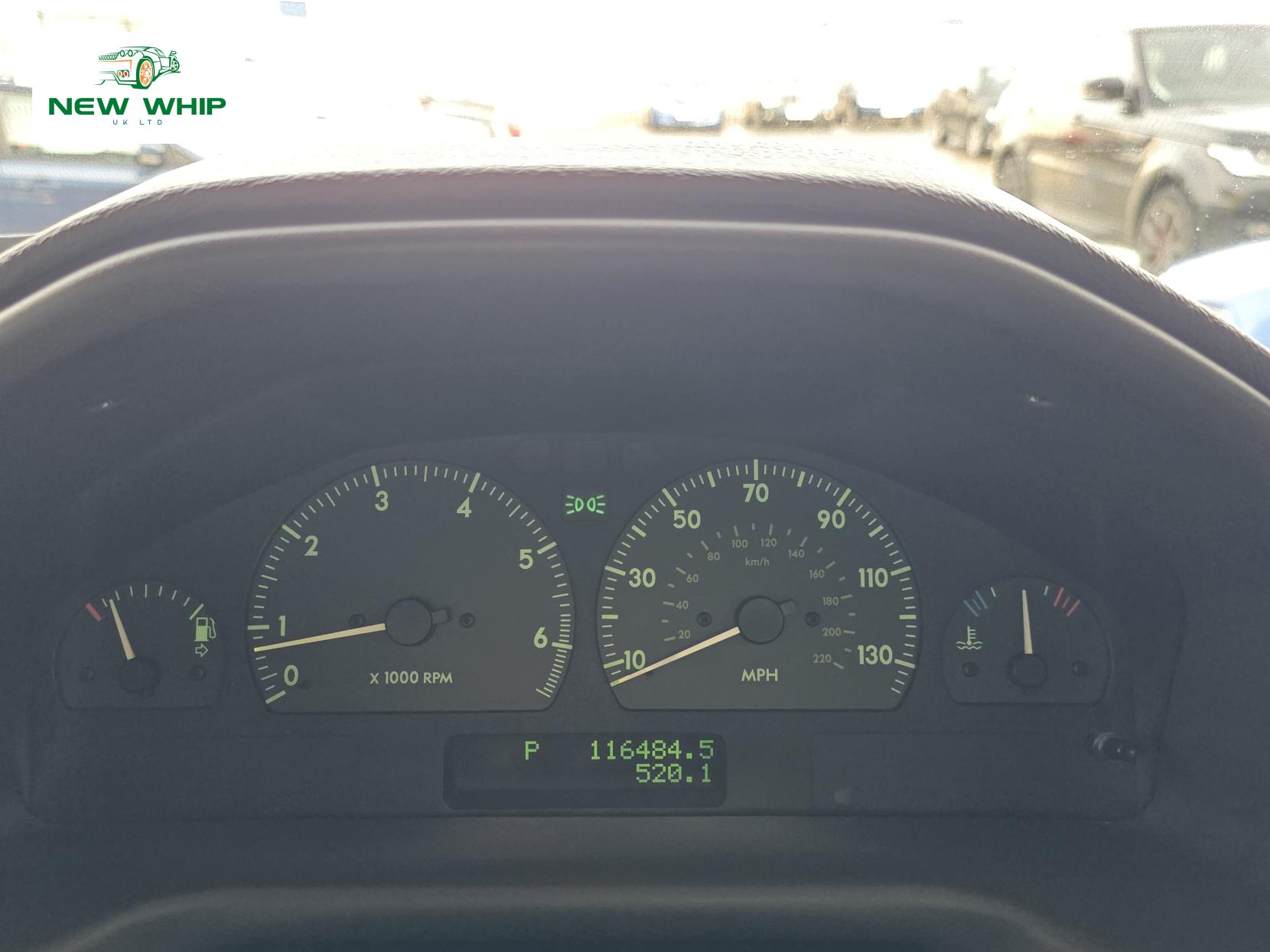 Land Rover Range Rover 4.6 V8 Vogue Station Wagon 5dr Petrol Automatic (398 g/km, 215 bhp)