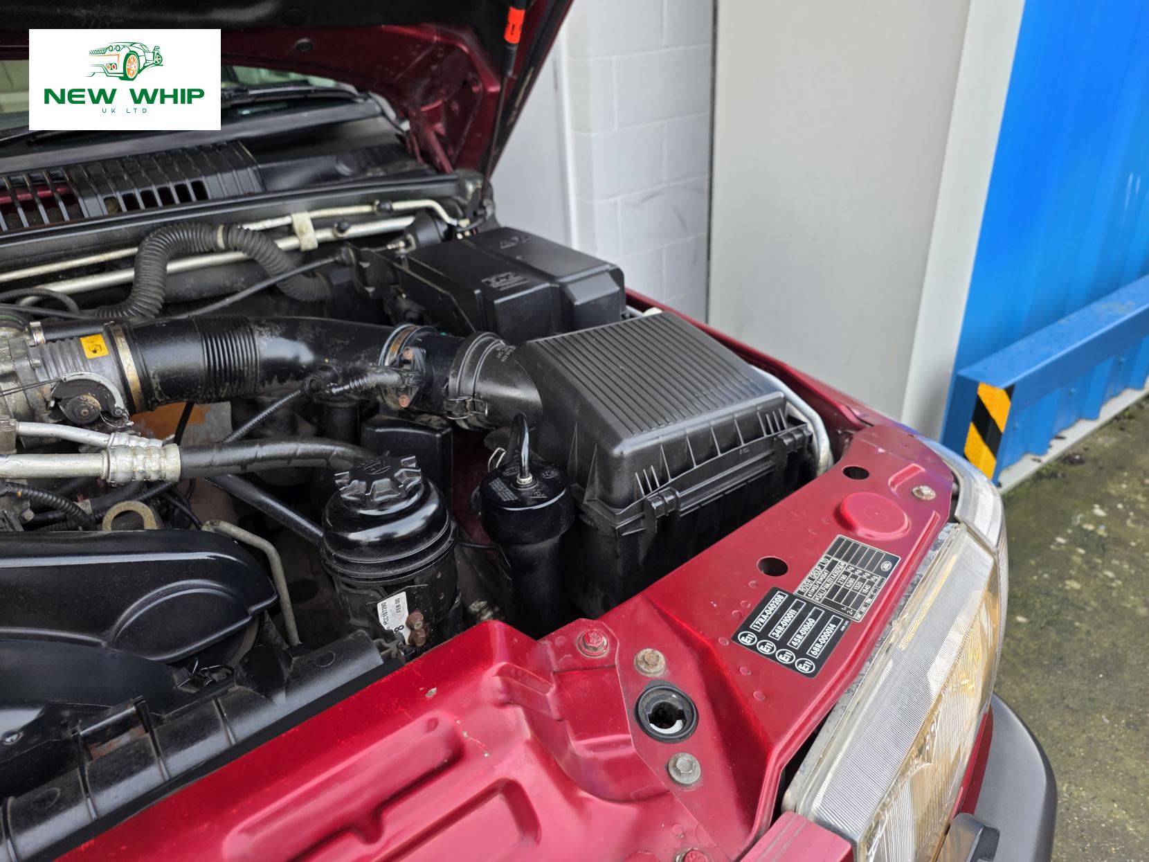 Land Rover Range Rover 4.6 V8 Vogue Station Wagon 5dr Petrol Automatic (398 g/km, 215 bhp)