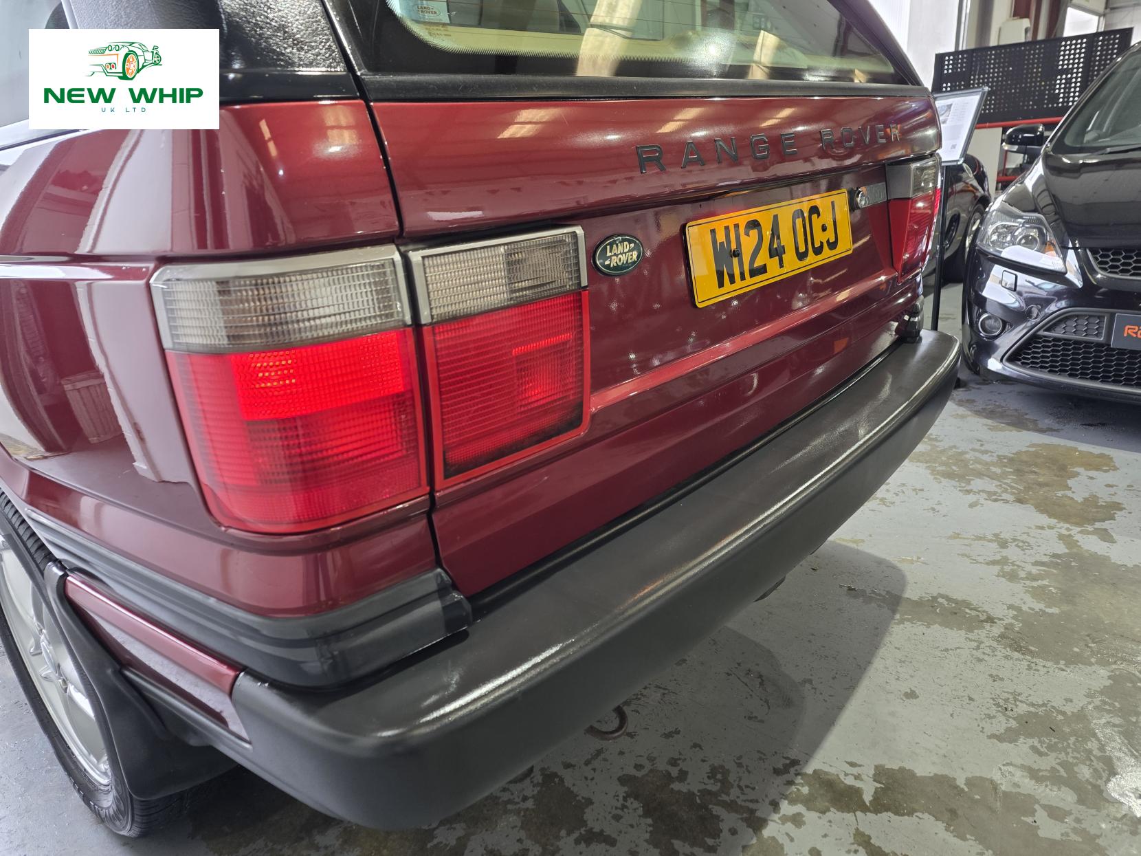 Land Rover Range Rover 4.6 V8 Vogue Station Wagon 5dr Petrol Automatic (398 g/km, 215 bhp)