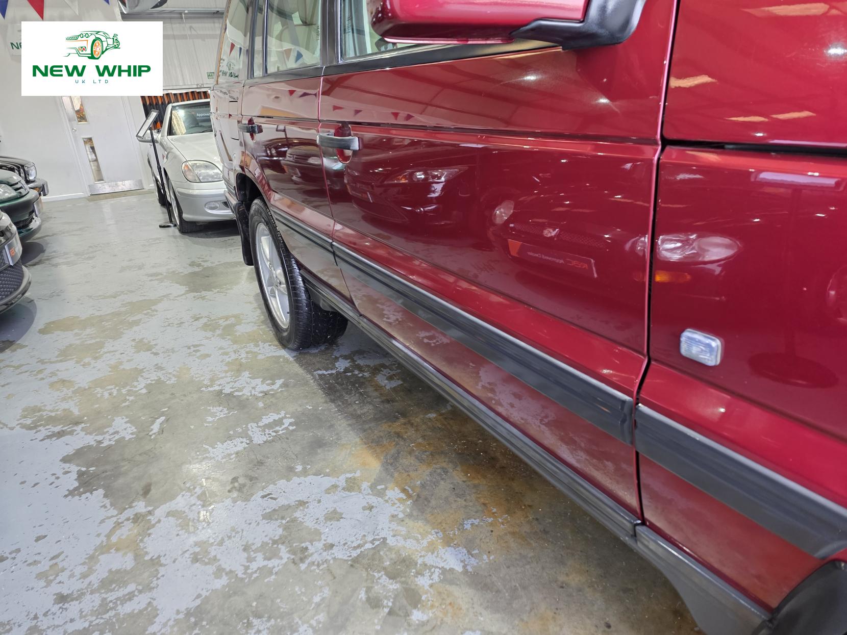 Land Rover Range Rover 4.6 V8 Vogue Station Wagon 5dr Petrol Automatic (398 g/km, 215 bhp)