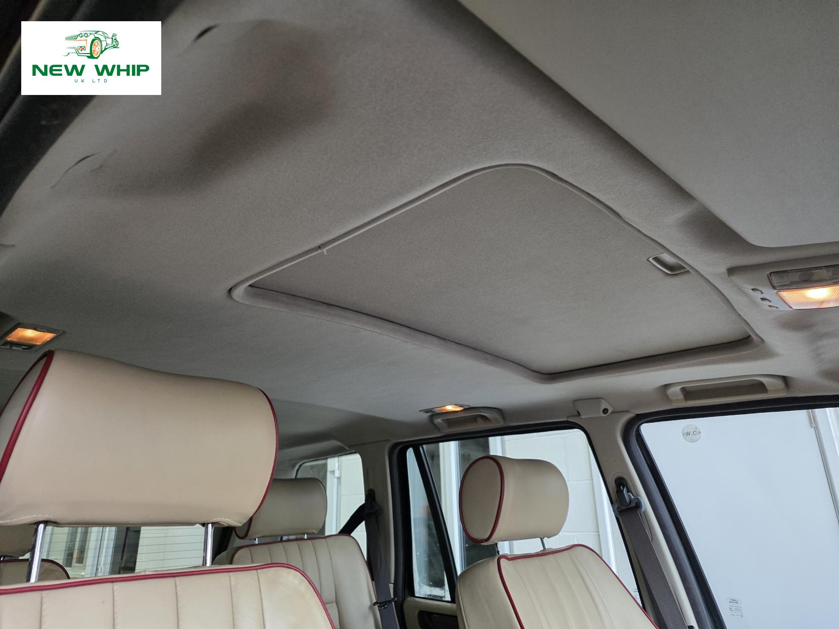 Land Rover Range Rover 4.6 V8 Vogue Station Wagon 5dr Petrol Automatic (398 g/km, 215 bhp)