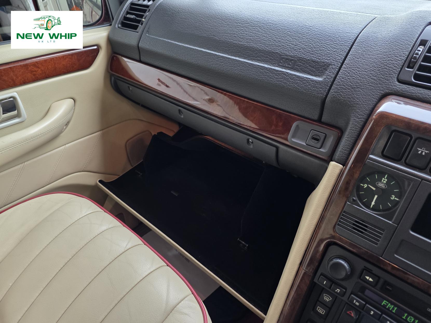 Land Rover Range Rover 4.6 V8 Vogue Station Wagon 5dr Petrol Automatic (398 g/km, 215 bhp)