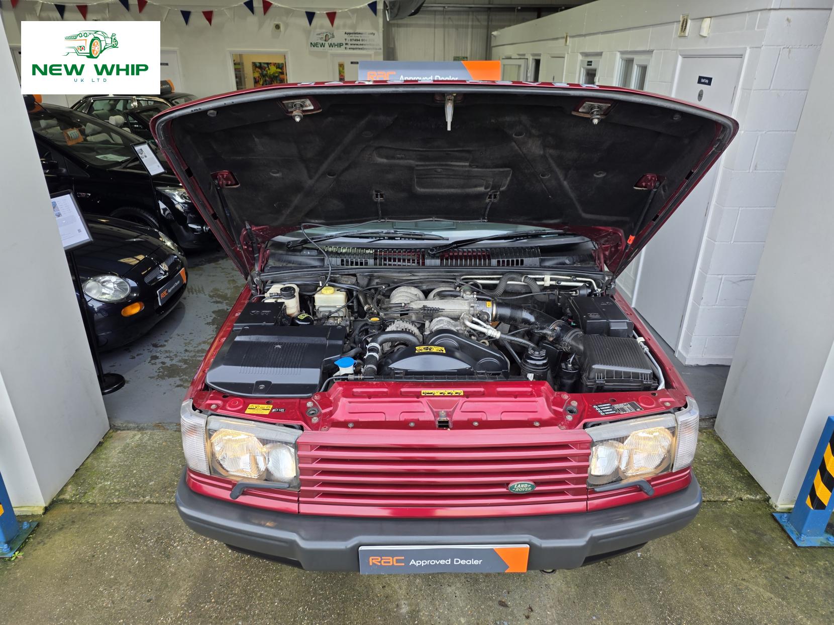 Land Rover Range Rover 4.6 V8 Vogue Station Wagon 5dr Petrol Automatic (398 g/km, 215 bhp)