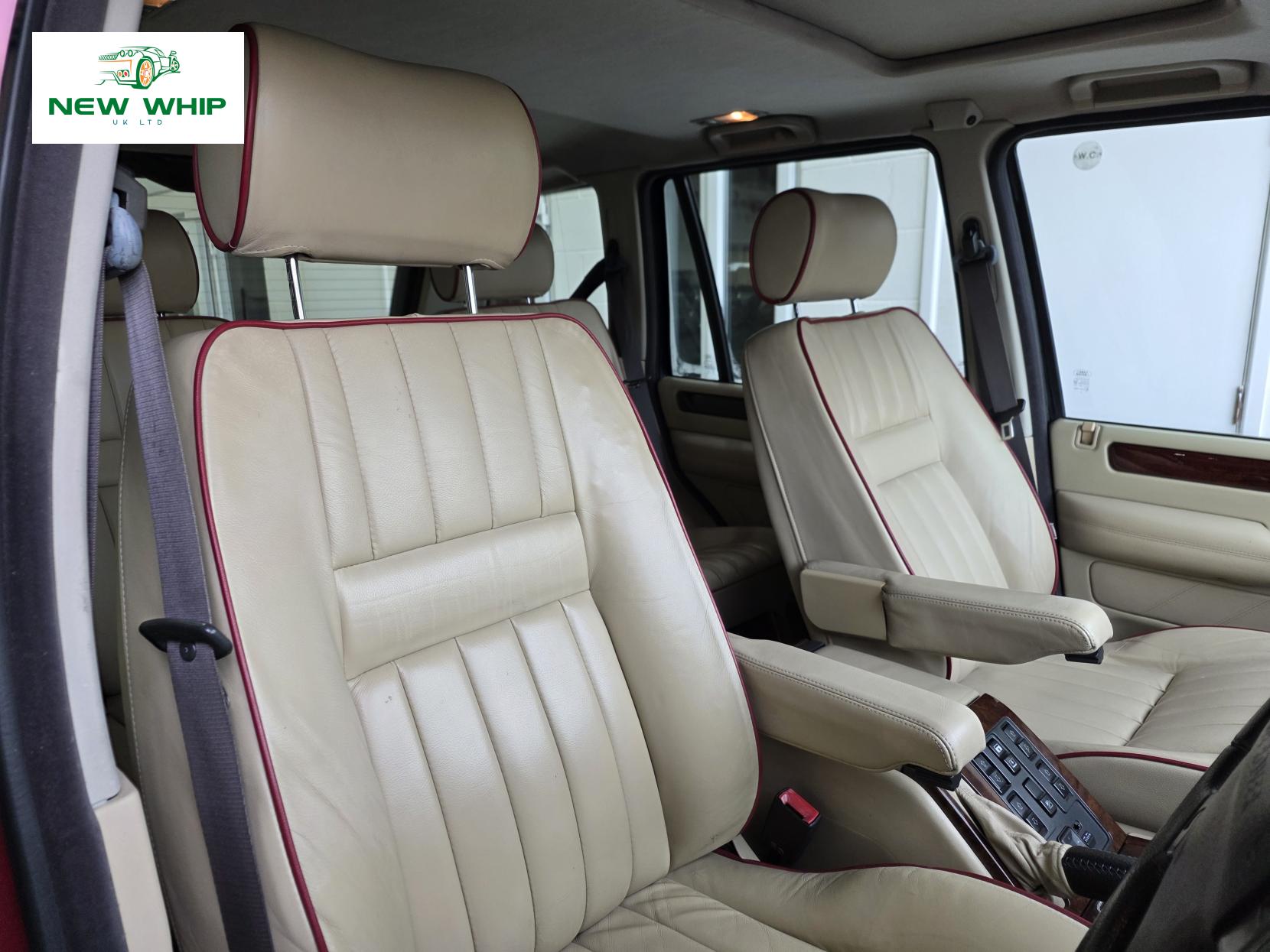 Land Rover Range Rover 4.6 V8 Vogue Station Wagon 5dr Petrol Automatic (398 g/km, 215 bhp)