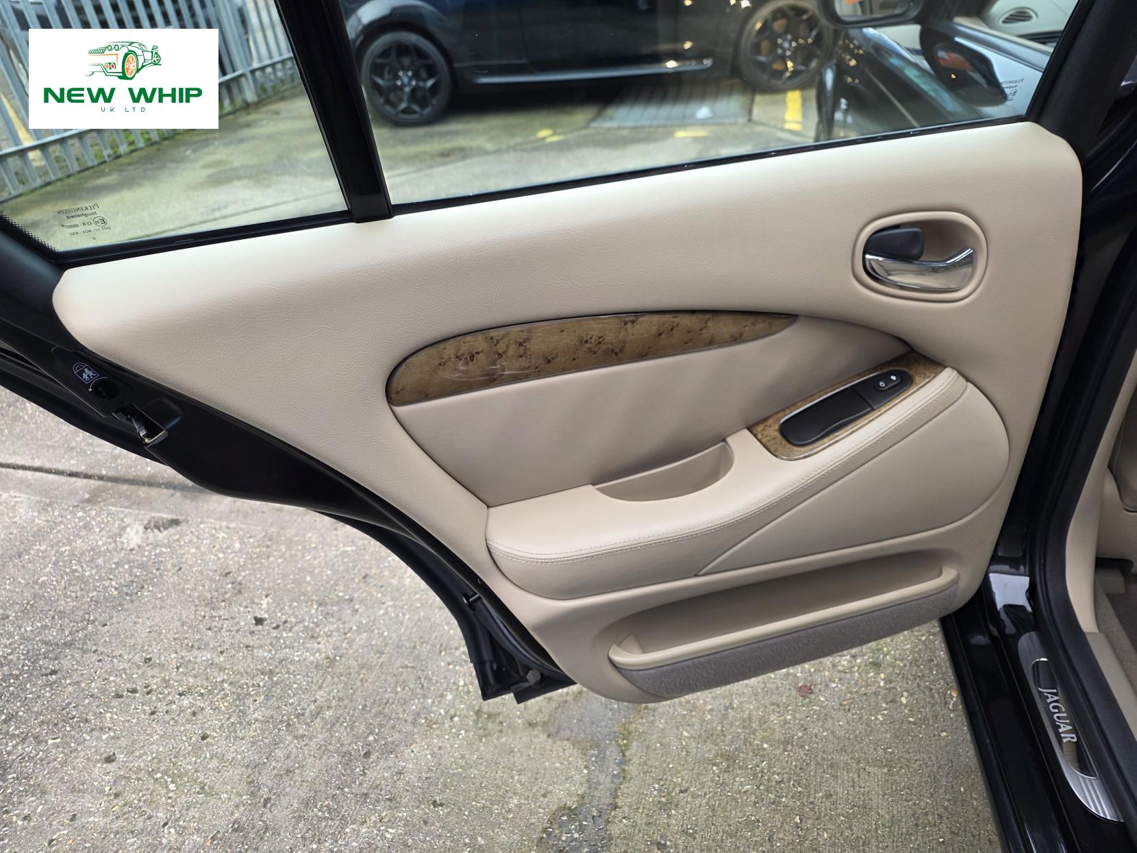 Jaguar S-Type 3.0 V6 SE Saloon 4dr Petrol Automatic (285 g/km, 240 bhp)