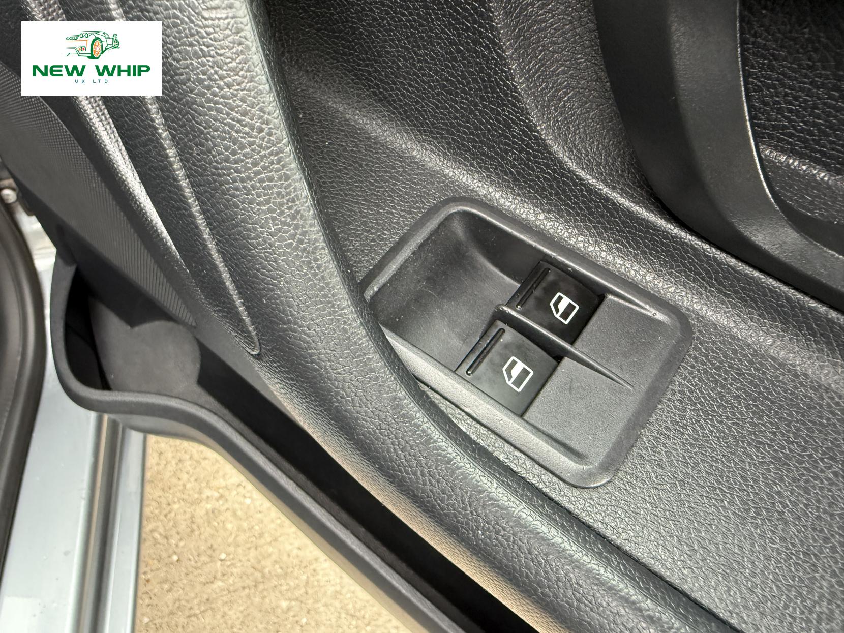 Skoda Fabia 1.2 SE Hatchback 5dr Petrol Manual Euro 5 (69 ps)