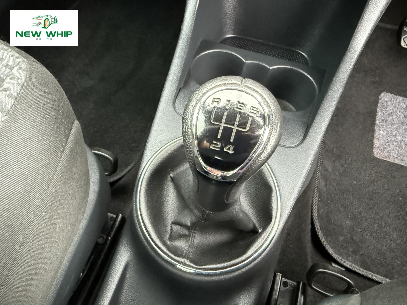 Skoda Fabia 1.2 SE Hatchback 5dr Petrol Manual Euro 5 (69 ps)
