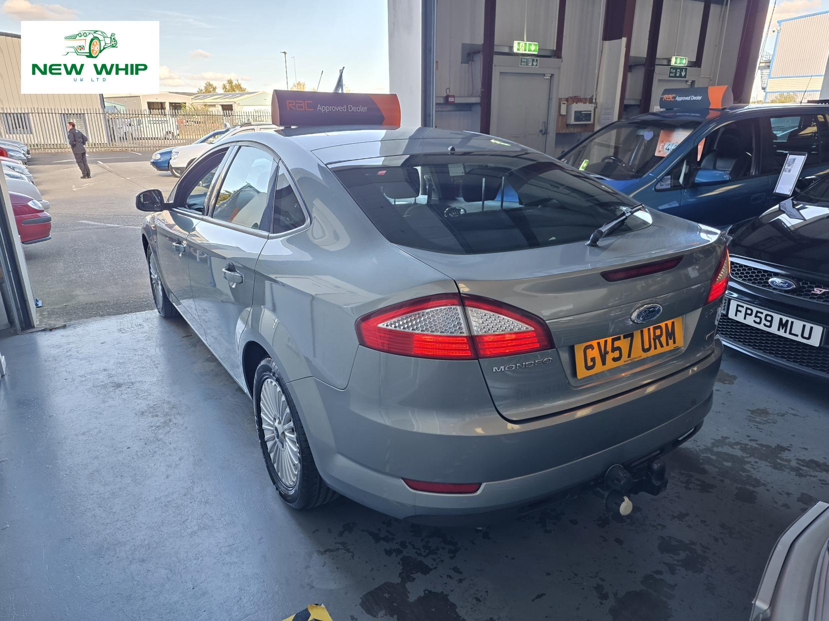 Ford Mondeo 2.0 TDCi Zetec Hatchback 5dr Diesel Manual (154 g/km, 138 bhp)
