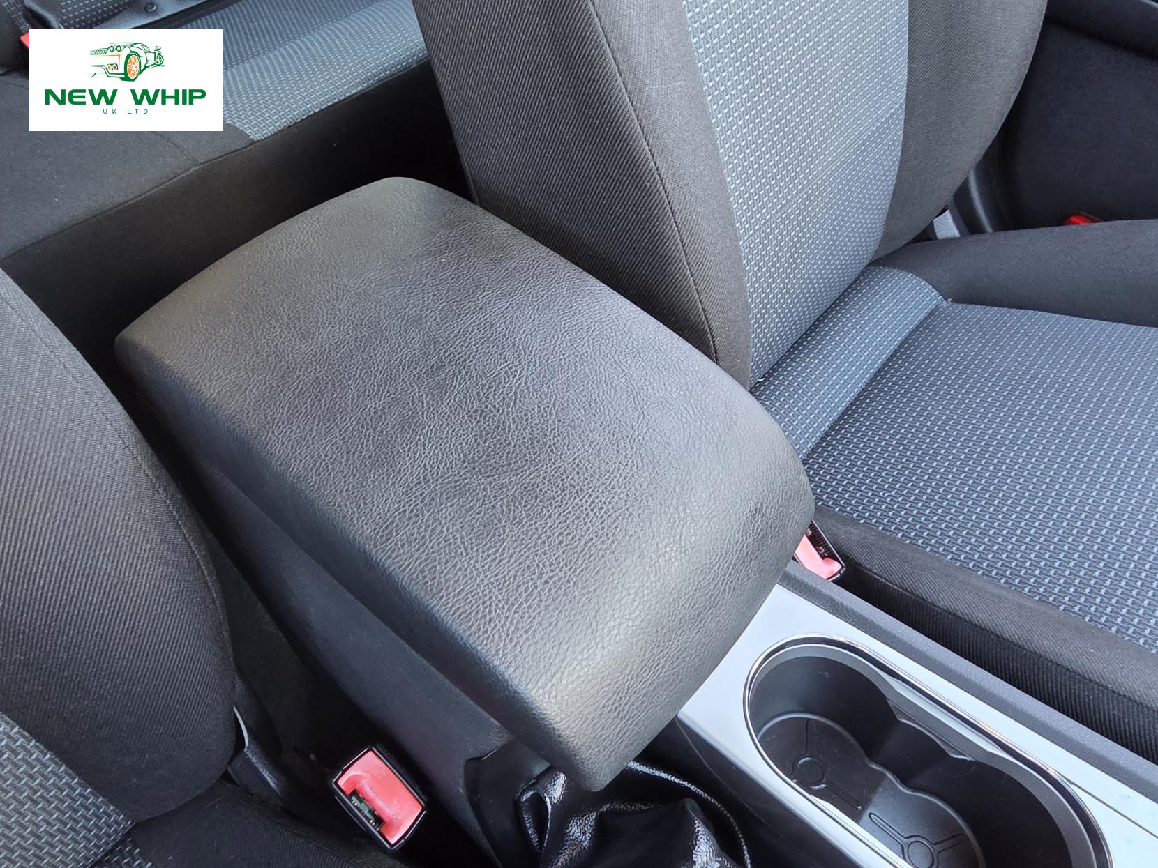 Ford Mondeo 2.0 TDCi Zetec Hatchback 5dr Diesel Manual (154 g/km, 138 bhp)