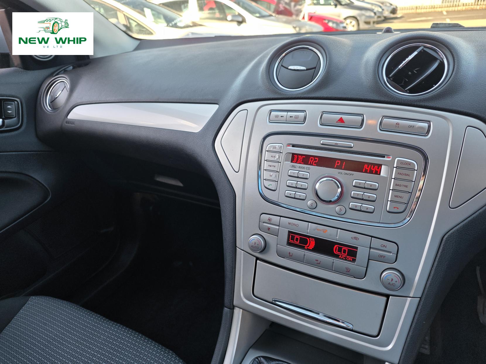 Ford Mondeo 2.0 TDCi Zetec Hatchback 5dr Diesel Manual (154 g/km, 138 bhp)