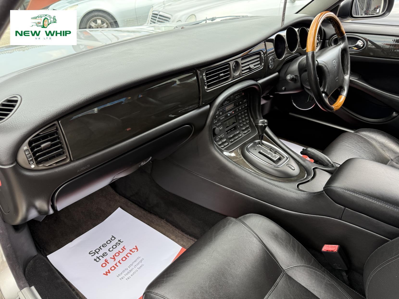 Jaguar XJ 3.2 Sport Saloon 4dr Petrol Automatic (288 g/km, 240 bhp)