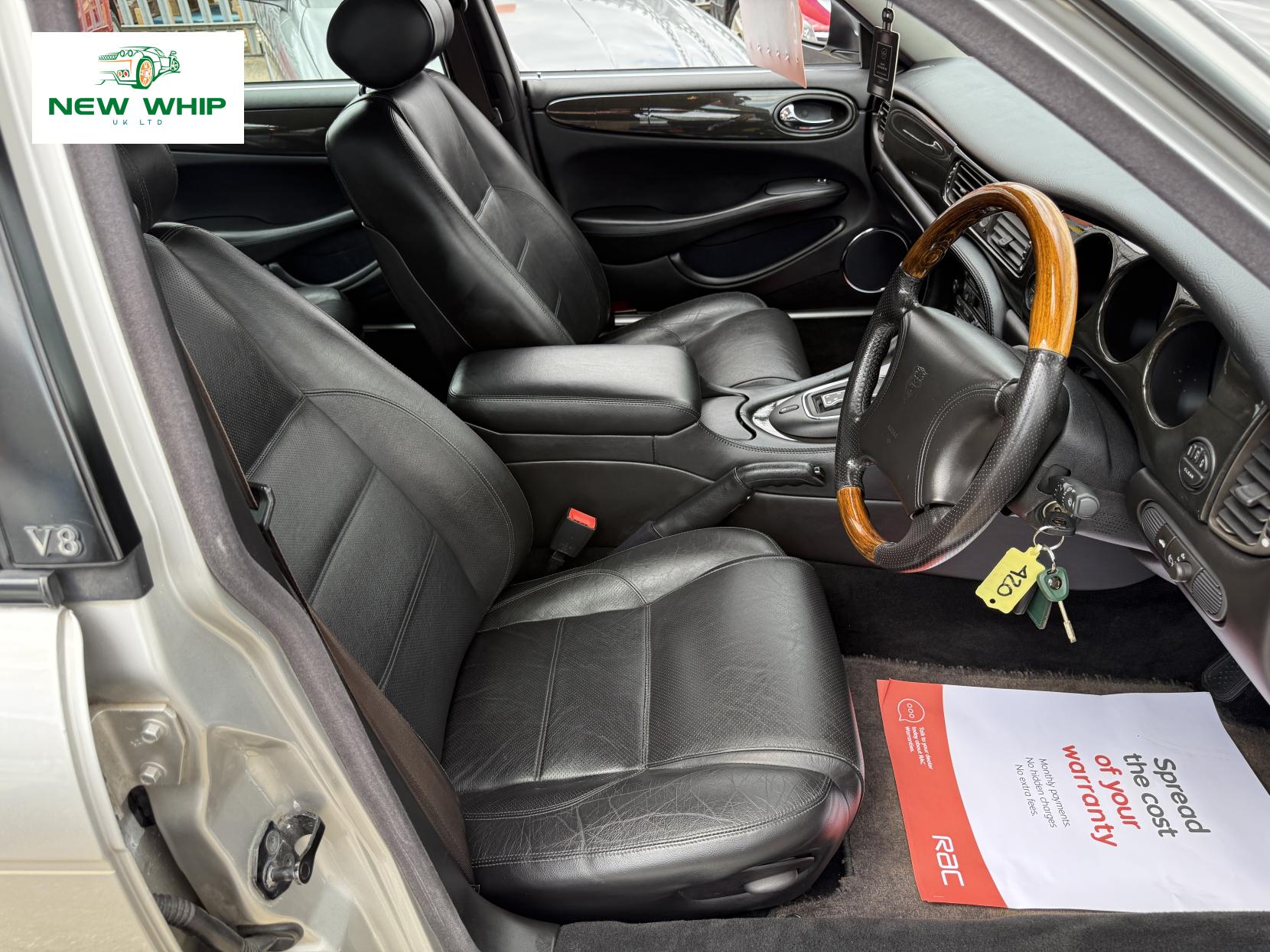 Jaguar XJ 3.2 Sport Saloon 4dr Petrol Automatic (288 g/km, 240 bhp)