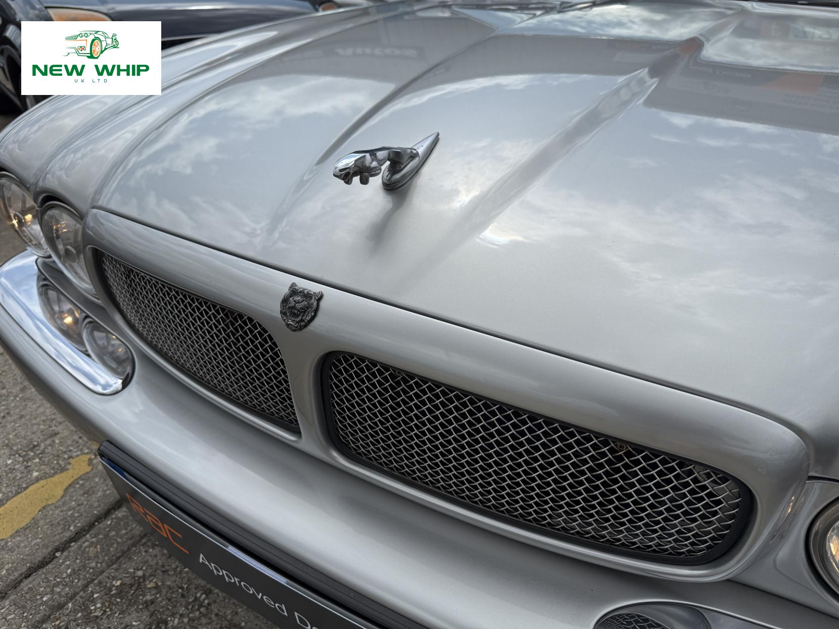 Jaguar XJ 3.2 Sport Saloon 4dr Petrol Automatic (288 g/km, 240 bhp)