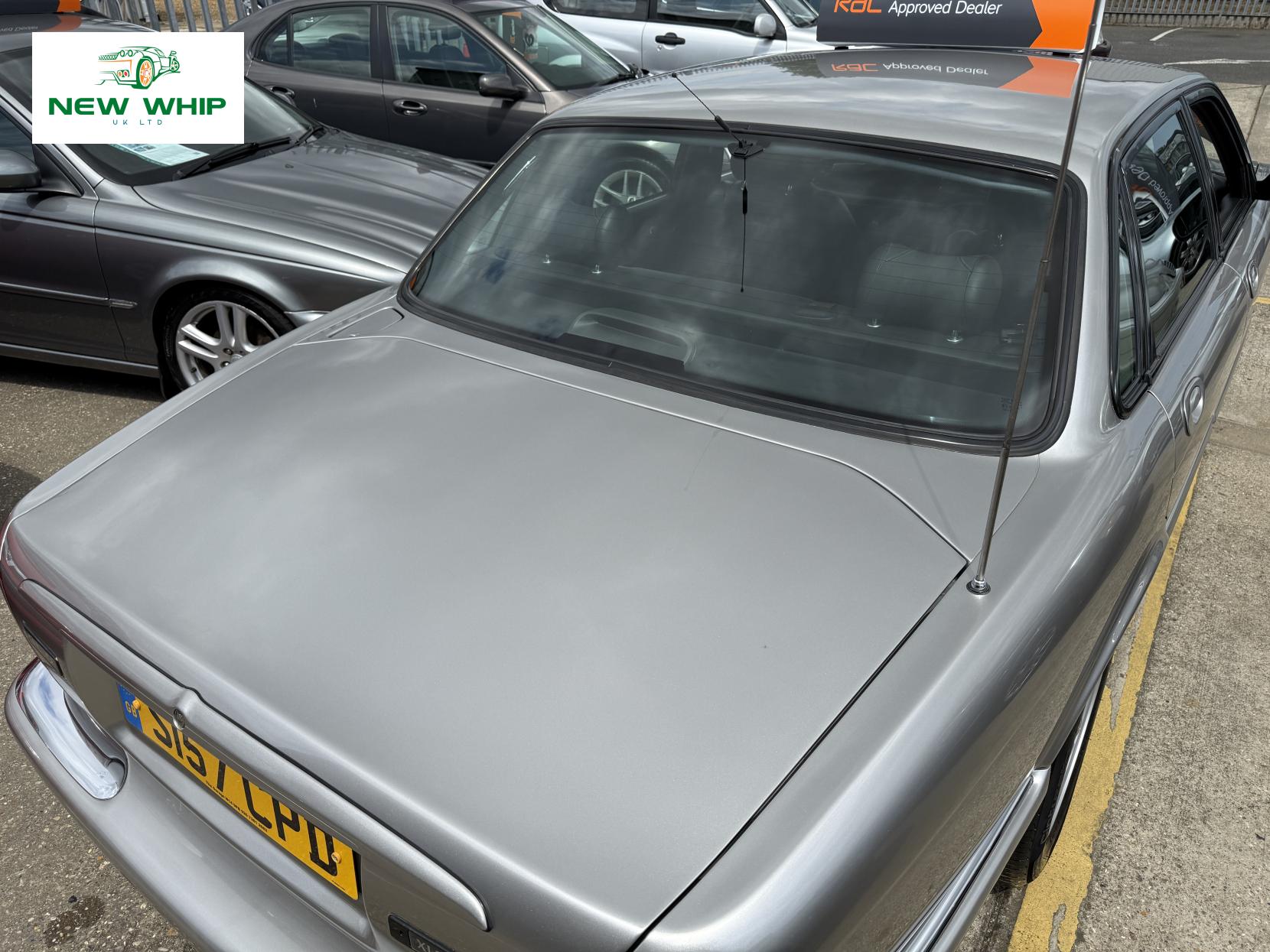 Jaguar XJ 3.2 Sport Saloon 4dr Petrol Automatic (288 g/km, 240 bhp)
