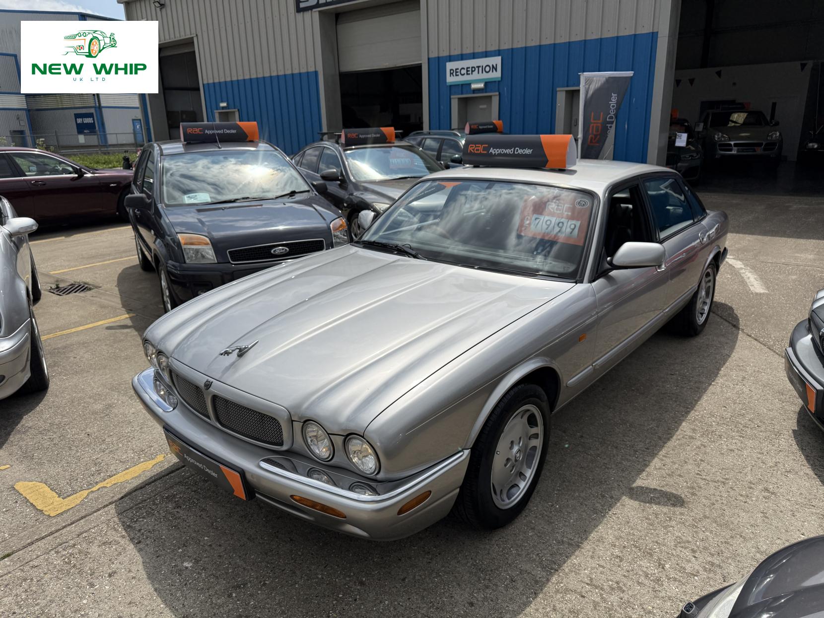 Jaguar XJ 3.2 Sport Saloon 4dr Petrol Automatic (288 g/km, 240 bhp)