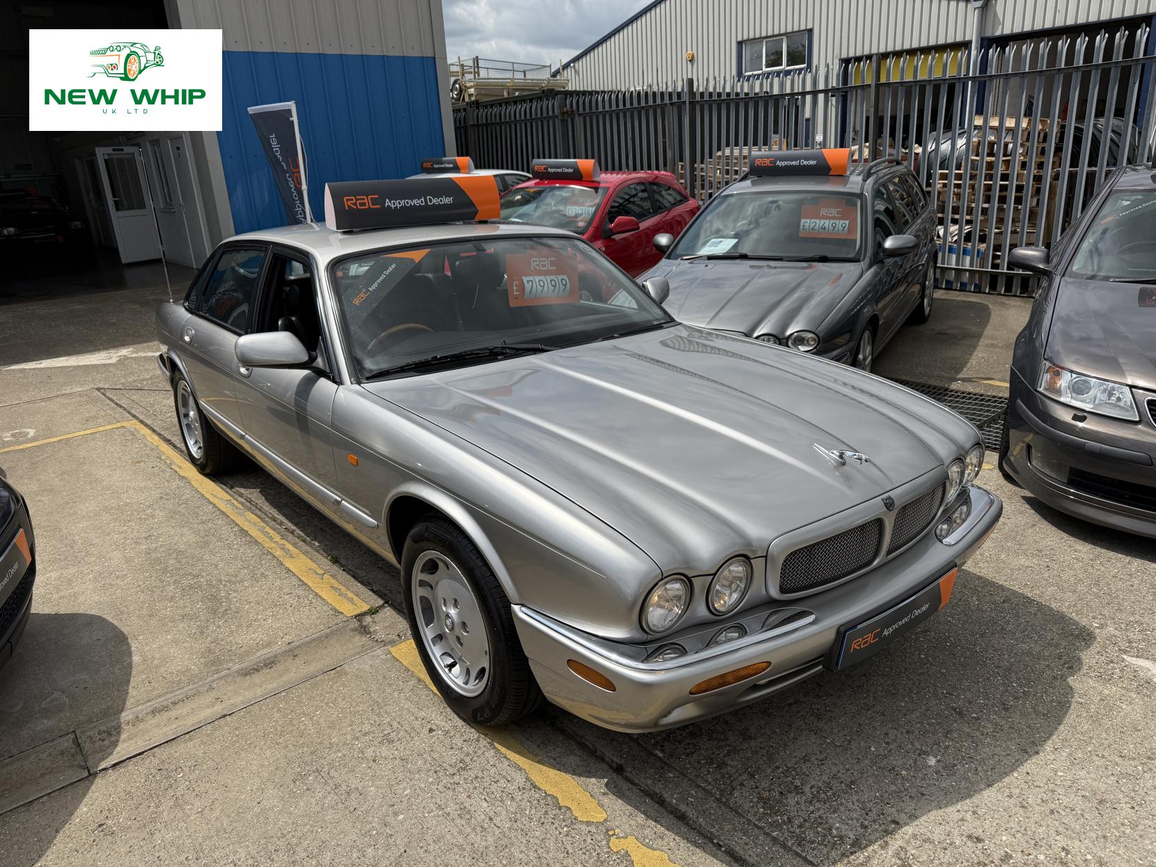 Jaguar XJ 3.2 Sport Saloon 4dr Petrol Automatic (288 g/km, 240 bhp)
